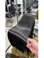 トゥエル バイ ディプティモイラ(tuelu by dipty MOILA)&nbsp;艶髪ストレート