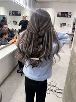 キング 心斎橋店(K!ng) ハイライトカラーミルクティーベージュレイヤーカットオルチャン