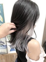 ノーム 横浜(NORM)&nbsp;ロングレイヤーインナーカラーグレージュミディアムレイヤーボブ