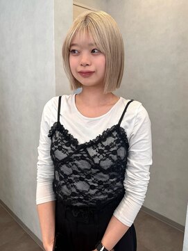 パツっとボブ 顎ライン 