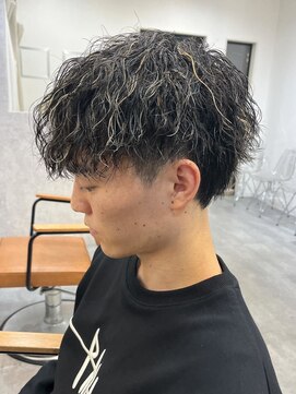 エルマーク 四条烏丸(L-MARK) メッシュハイライトスパイラルパーマツイストパーマツーブロック