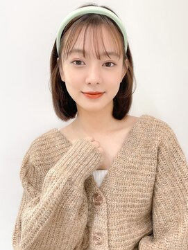 レア 表参道(L'ea) 大人ガーリー ダークアッシュ似合わせカットミディアムレイヤー