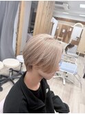 柔らかミルクティーベージュ×ハンサムショート