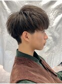 横顔ツーブロックマッシュ