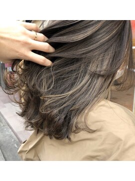 ウル(Ulu) ミルクティーグレージュ