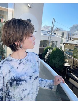 グロウミドル(GROW middle) ホワイトグレージュ×ショート【middle daikanyama】丸岡奈央