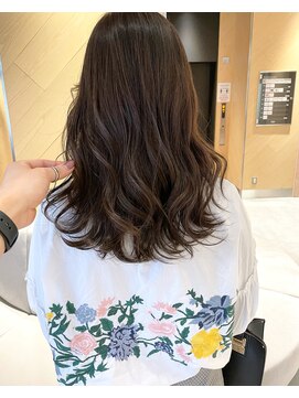 アトレ(attrait) *シアベージュ セミロング 透明感 ブリーチなし 大阪美容室