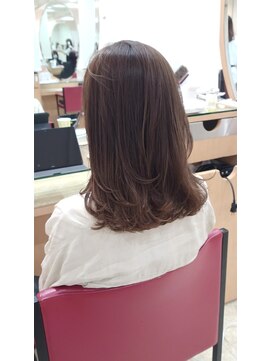 e.m.a プレミアムビューティーサロン 栄駅店(e.m.a PREMIUM BEAUTY SALON) 『フェミニンミディアム』