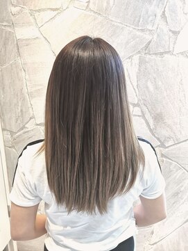 エルゴ 川崎西口(ergo) グラデーションカラーシルバーベージュ