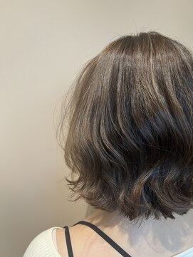 アルファガーデンセカンド(alpha garden second) グレージュハイライトカラー