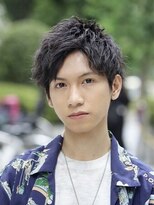 黒髪ツイストパーマアップバングツーブロック刈り上げスーツ