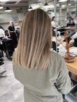 レディアル 大宮(REDEAL ope.) ベージュハイライトバレイヤージュ