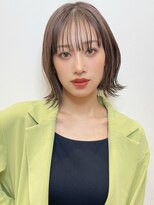 トルネード(TORNADO) シルキーグレージュ 外ハネパーマ 切りっぱなしボブ t109