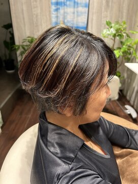 マナオラナ(Mana' Olana) 白髪ぼかしハイライト