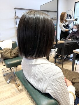 サラ(sarah) ぱっつんボブ