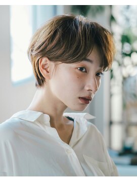 クレスフィリア (CLESC') サイドアングルがはえる耳かけハンサムショート