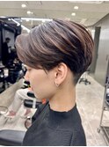 40代50代60代耳かけショート前髪なしハンサムショート白髪ぼかし
