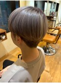 横須賀シルバーカラーマッシュショート