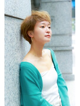 ヴィオドラジェ(vieo dragee) 大人かわいい小顔ひし形耳かけショートボブ【日本橋/三越前】