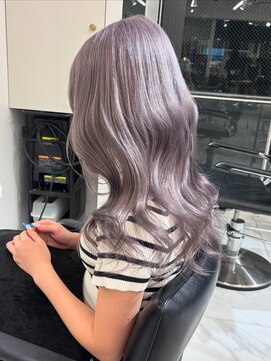 ランテルディ 渋谷(LANTERDIT) ラベンダーグレー  ブリーチ2.3回 透明感 艶髪