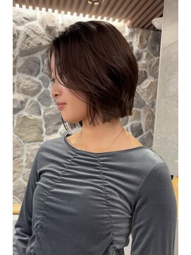 サロウィン 那覇店(SALOWIN) 海外ボブレイヤーカット×ナチュラルカラー