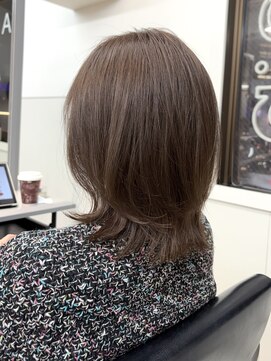 ヴェイン 渋谷(vain) くびれミディアムボブ外ハネボブ簡単スタイリング20代30代