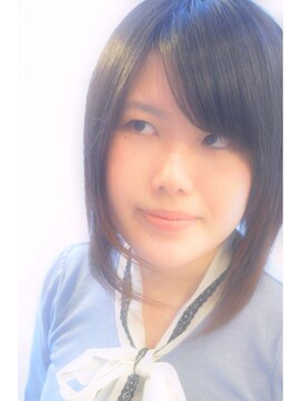 チェルモ 茅ヶ崎(CHELUMO) 前下がりボブ(o^^o)