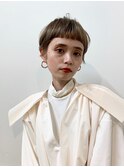 ハイトーンベージュ ショート