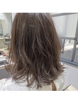 ベラ 自由が丘(BELLA)&nbsp;【BELLA】赤みを抑えた透明感カラー　ブルージュ