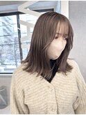 顔まわりくびれカット+グレージュカラー