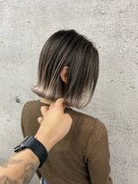 イキ 表参道(iki omotesando)&nbsp;モード/無造作ウェーブ/大人ガーリー[表参道駅]