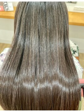 グリーンルームセカンド 結城店(GREEN ROOM. 2nd) 美髪縮毛矯正+髪質改善トリートメント