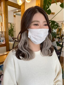 ギャラクシー ヘアードレッサーズ(galaxy hairdressers) イヤリングカラーホワイトグレー
