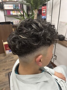 ワイアンドワイ(Y&Y) メンズパーマ