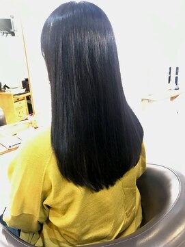 キウイ(kiwi) さらさら髪質改善ストレートスタイル