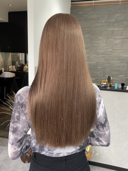 ジン(JIN)の写真/ダメージレスで自然な仕上がりの美髪ストレートを実現◎一人ひとりのお悩みに合わせて"髪質改善"を叶える☆