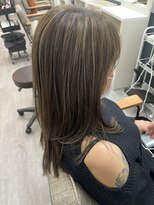 イーストバイエルゴ 川崎東口(EAST by ergo) 白髪ぼかしのハイライト