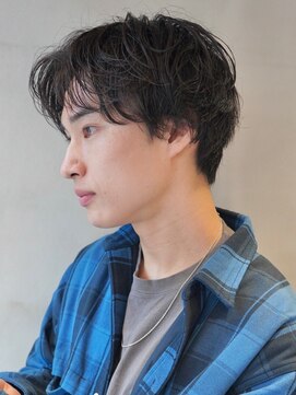 ニコ トウキョウ ロジック(nico TOKYO Logic) センターパートニュアンスパーマフェザーパーマ