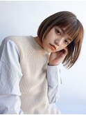 ナチュラルボブ　シアーベージュ　ぱつっと前髪