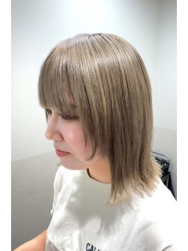 サロウィン 那覇店(SALOWIN) 顔まわりレイヤー×グレージュブラウン