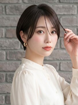 アメリア(ameria) 【30代の大人可愛い】小顔耳掛けショートボブ/くびれシルエット