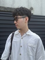 ダーツ(darts)&nbsp;刈り上げ×強めカールのコントラストパーマ