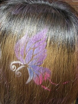 トリックストア(TRICK STORE) グラフティーヘアー蝶♪　イベントの時などに大人気！！