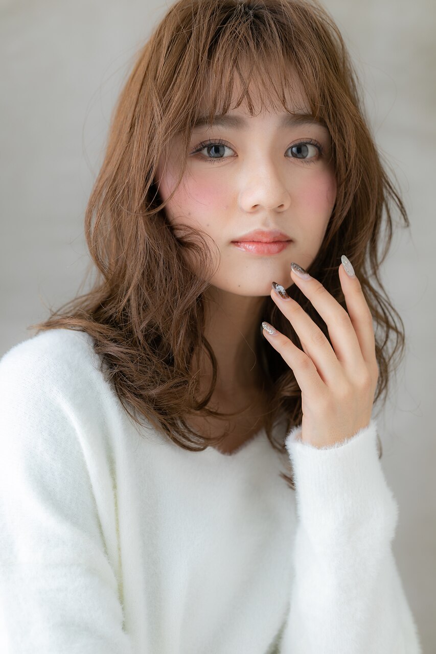 大人可愛い外国人風ハイライトくびれミディZ戸頭20代30代40代