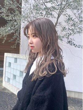 シーク(CEEK NO.4) ハイトーンすぎないくすみミルクティーカラー