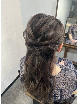 おしゃれ泥棒 《おしゃれ泥棒》ゆるハーフアップ