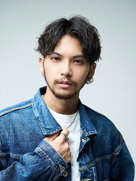 フィフス 渋谷(fifth) 波巻きスパイラルパーマセンターパート波巻きパーマツーブロック