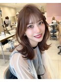 くびれミディアム レイヤーカット 小顔顔周り 似合わせカット