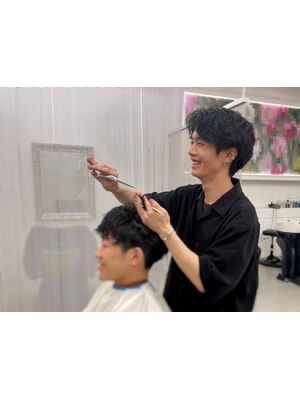 髪と頭皮を労わりながら、日々の疲れを癒す本格的ヘッドスパが得意なsalon♪悩みに寄り添った提案も魅力◎