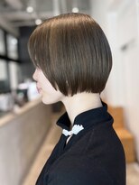 ショートボブ_グレーベージュレイヤーロング前髪パーマ_ba466591